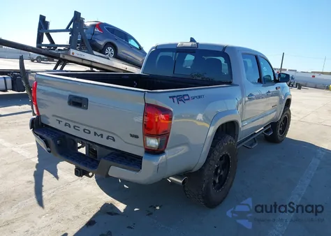 2018 Toyota Tacoma Trd Sport z USA, uszkodzony, nr VIN 3TMAZ5CN3JM061890